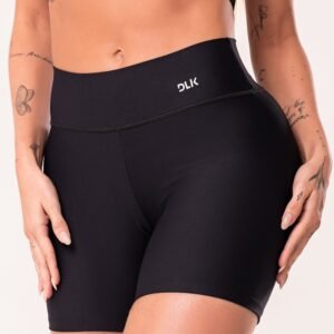 Short preto básico